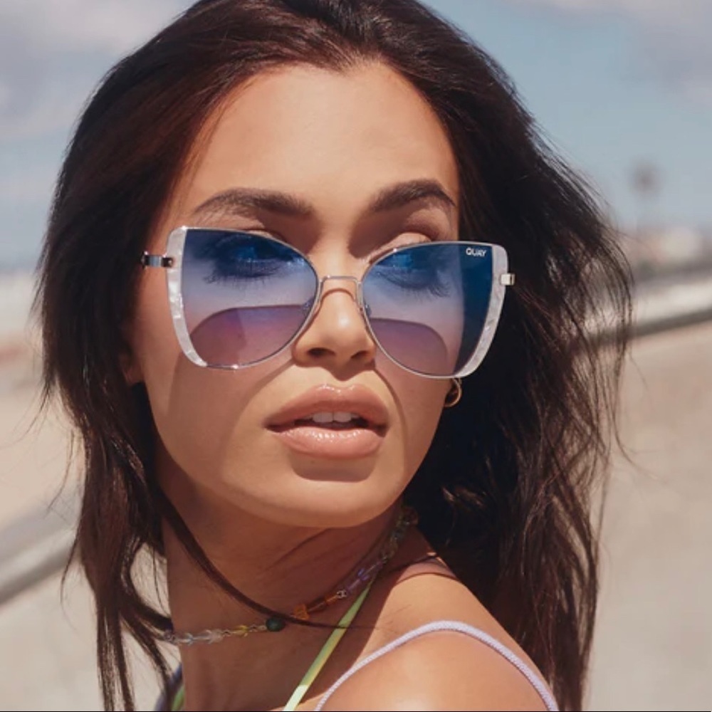 Rare Quay Australia Glow Up Oversized Butterfly Frame Sunglasses Silver Blue